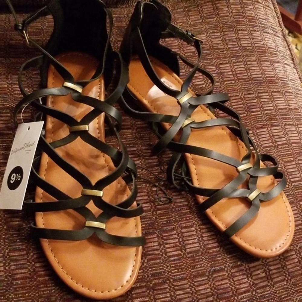 Universal Thread  caged slide sandals